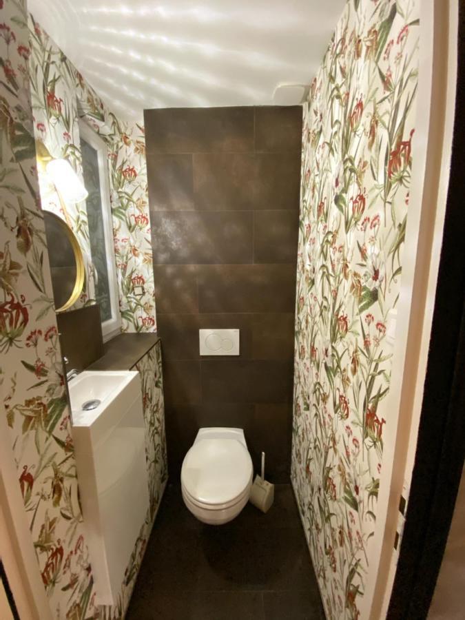 A La Villa Perroy Les Chambres Sont Spacieuses Et Les Petit-Dejeuners Offerts Dunkirk Ngoại thất bức ảnh