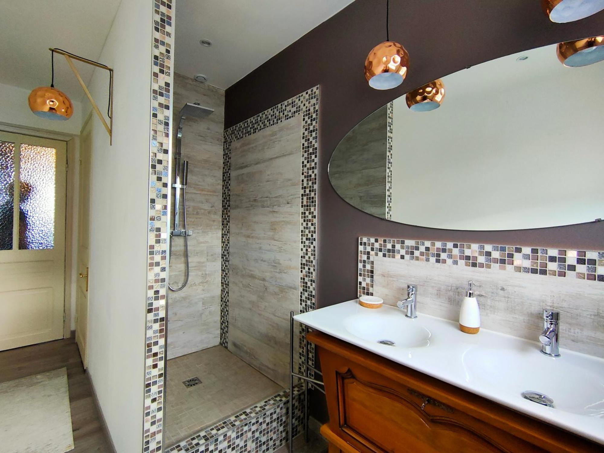 A La Villa Perroy Les Chambres Sont Spacieuses Et Les Petit-Dejeuners Offerts Dunkirk Ngoại thất bức ảnh
